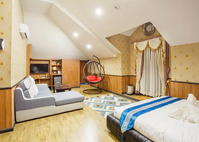 Royal Empire Boutique 3*