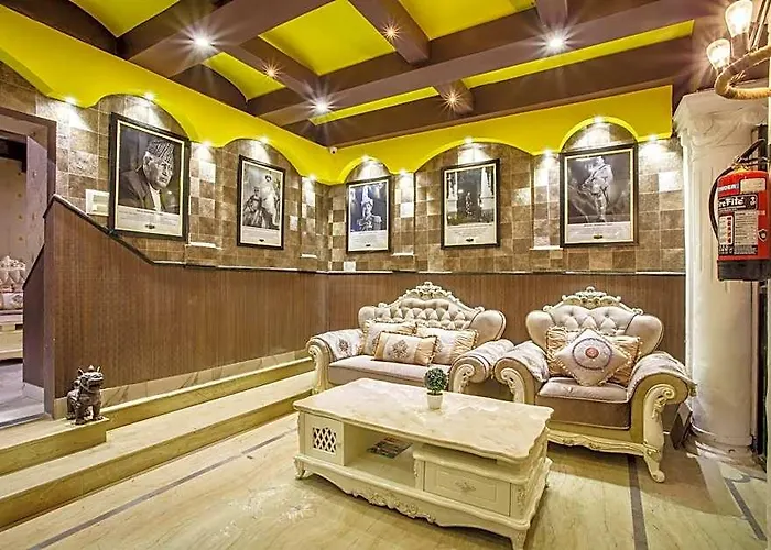 Hotel Royal Empire Boutique 3*