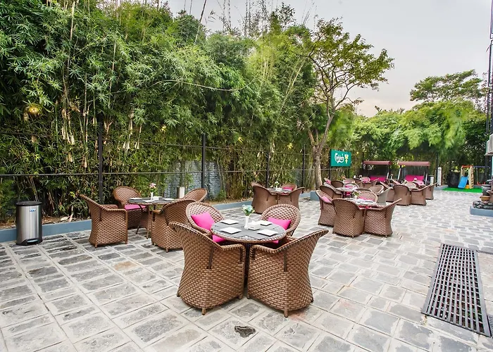 Royal Empire Boutique Hotel 3*